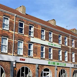 Trinity 2*, Kingston upon Hull United Kingdom