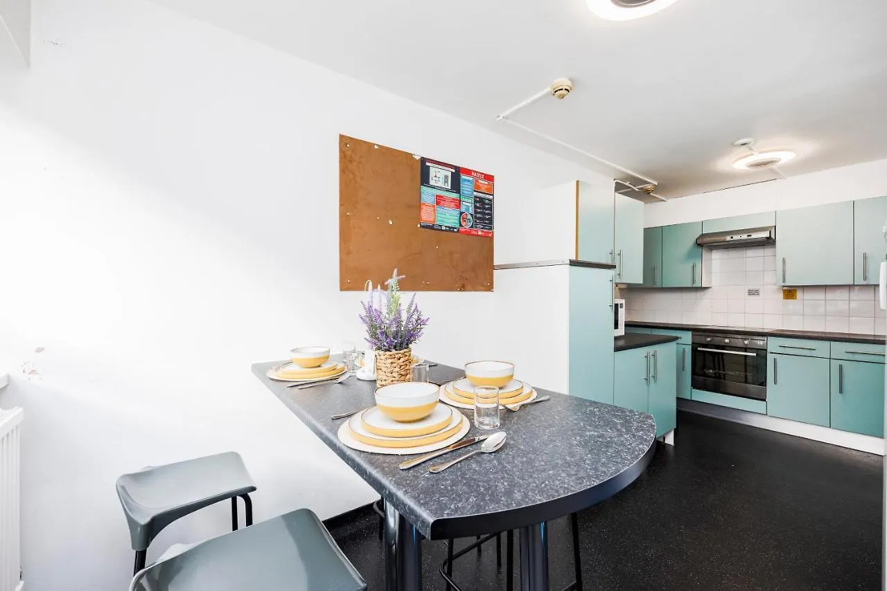 Charming Rooms In Nottingham - Sk Guest house